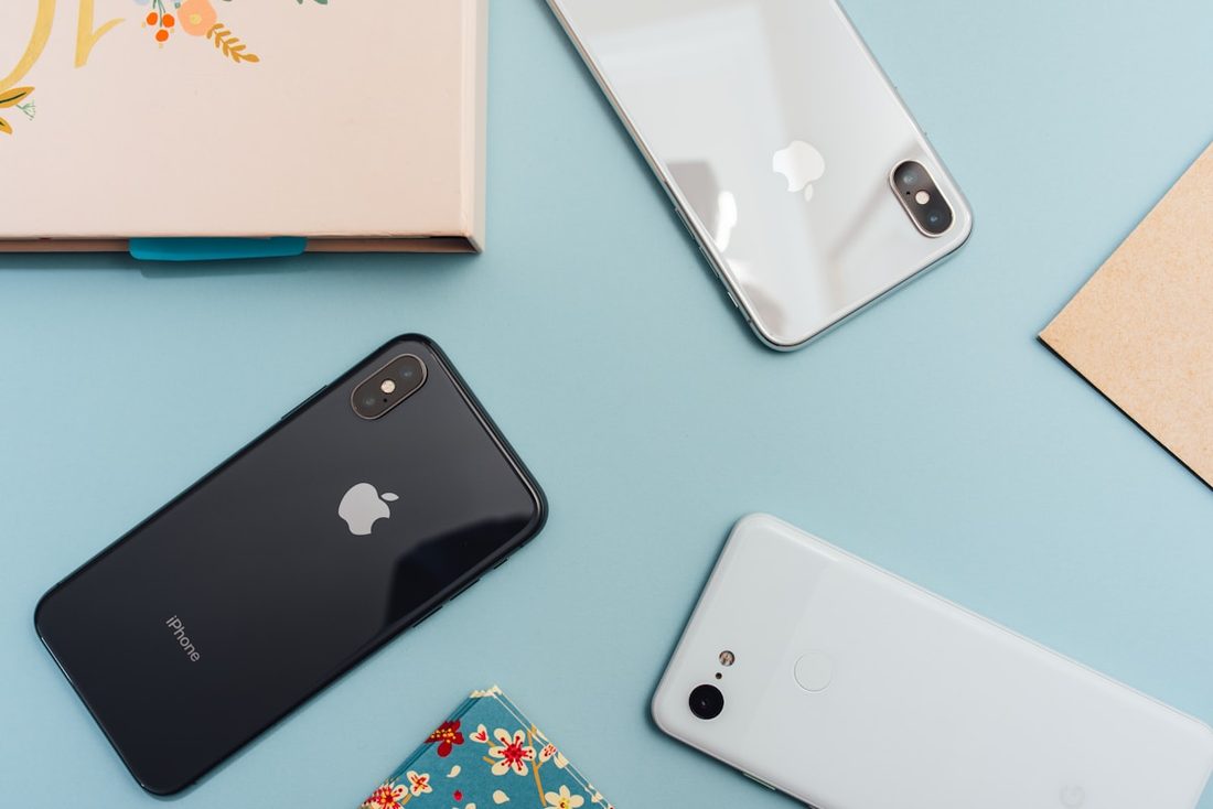 乐玩 APP 赛程与阵容界面示意